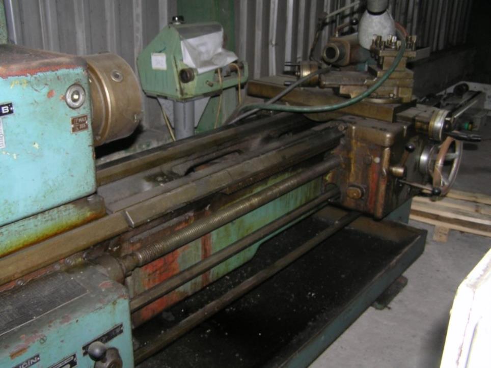 Prumyslových robotu-3